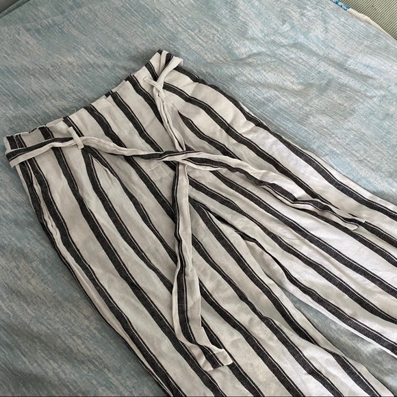 Striped High Rise Wide Leg Pants - Picture 8 of 9